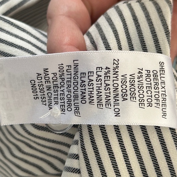 Adrianna Papell Pinstripe Pants White/Dark Gray  Size 6  Office Work Summer - Picture 5 of 5